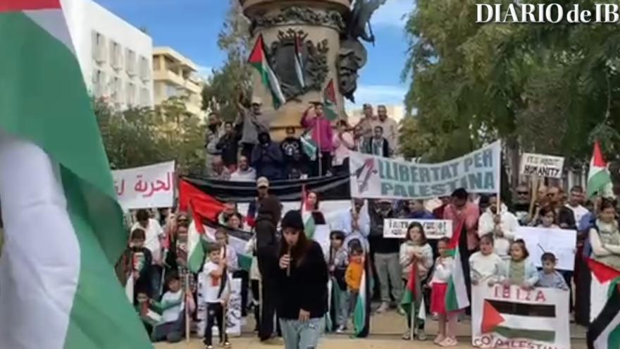 VÍDEO | Así ha sido la concentración por Palestina en Ibiza