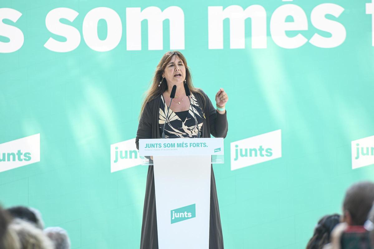 Archivo - La presidenta de Junts, Laura Borràs, interviene durante el acto de celebración del cuarto aniversario de la fundación de Junts, en el Théâtre de Verdure, a 27 de julio de 2024, en Amélie-les-Bains-Palalda (Francia).