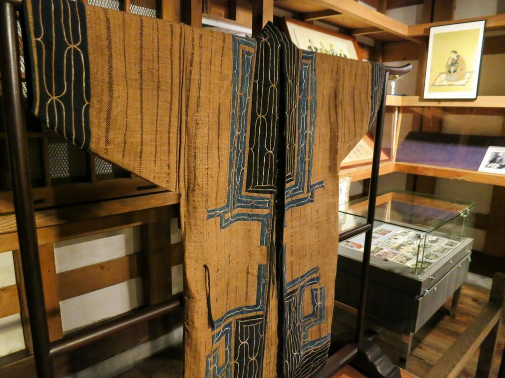 Ropa tradicional ainu