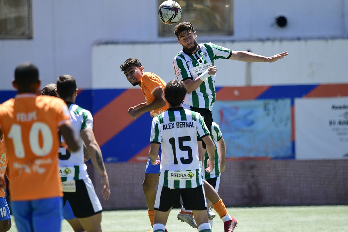 Las imágenes del partido entre el Panadería Pulido y el Córdoba CF