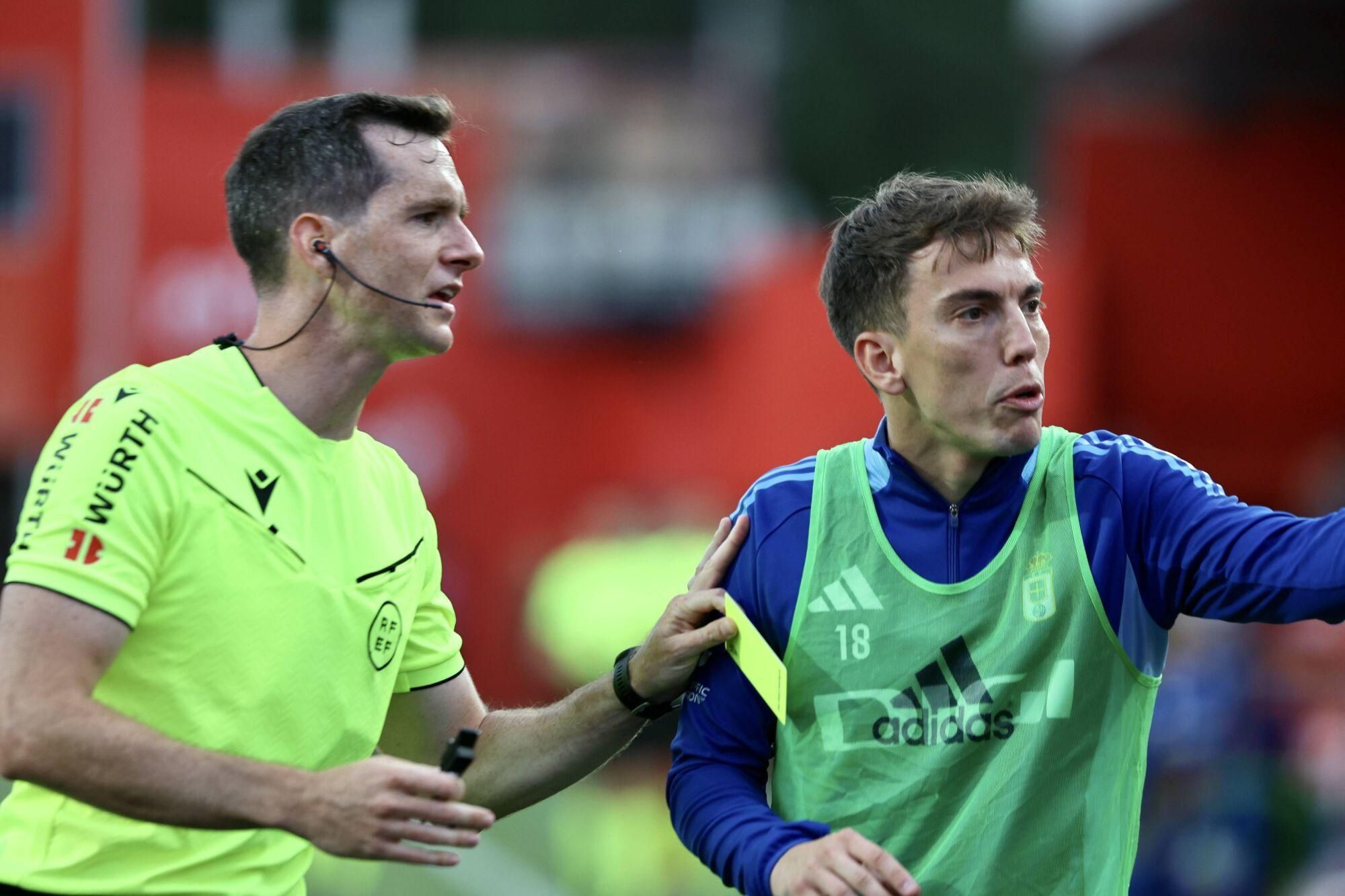 EN IMÁGENES: Ambientazo en la ida de la final por el ascenso a Primera entre Mirandés y Oviedo