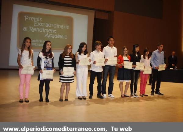 GALERÍA DE FOTOS - Entrega de los Premios Extraordinarios al Rendimiento Académico