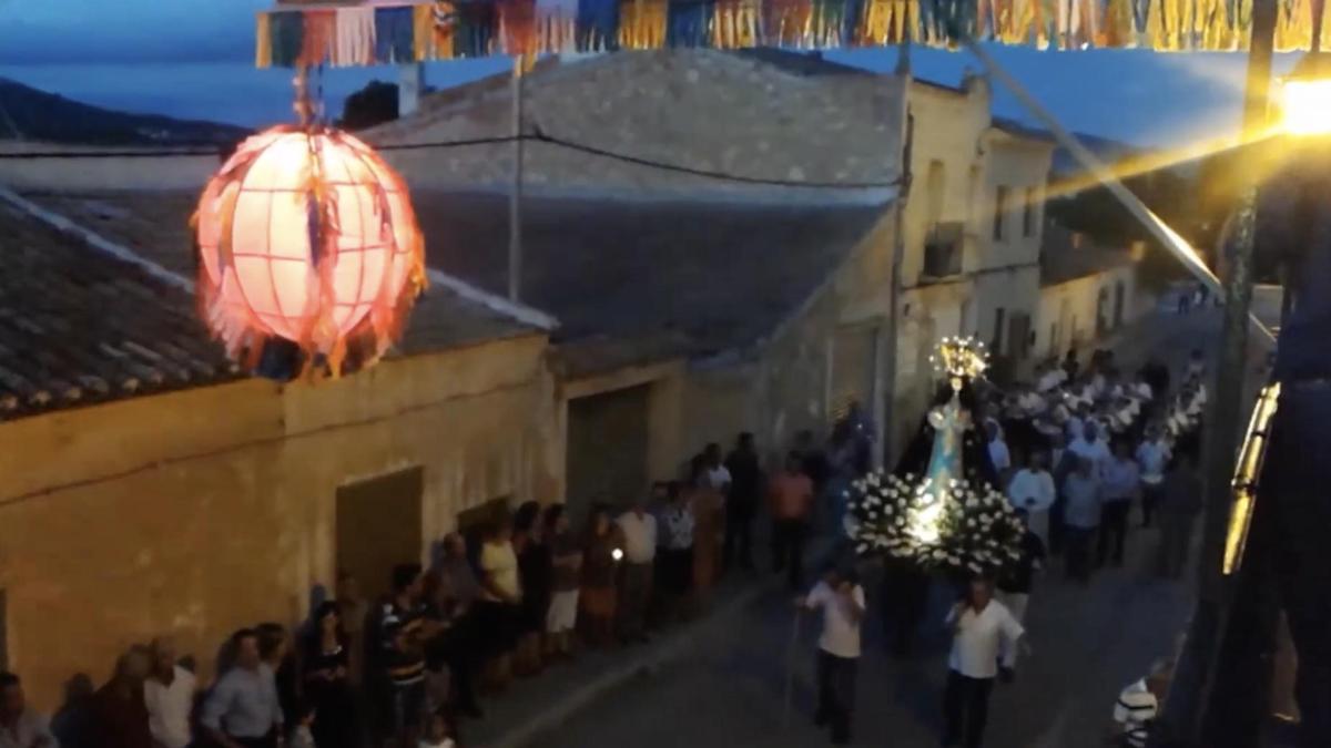 Fotograma de l'acte que se celebra a Canyada del Trigo