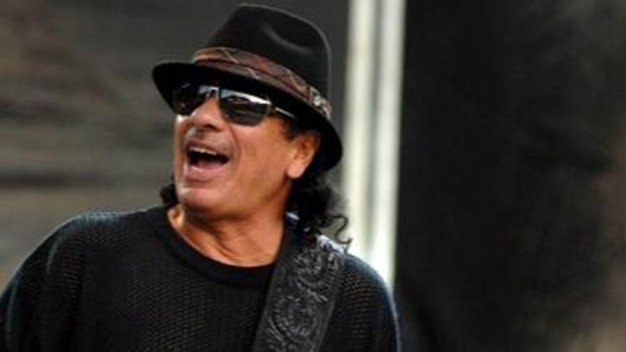 El disco ha sido coproducido por Carlos Santana y Clive Davis.