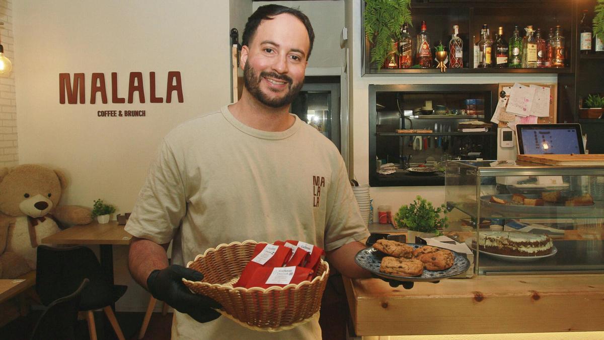 Malala Coffee & Brunch vende «galletas solidarias» en Ourense para enviar ayuda a Venezuela