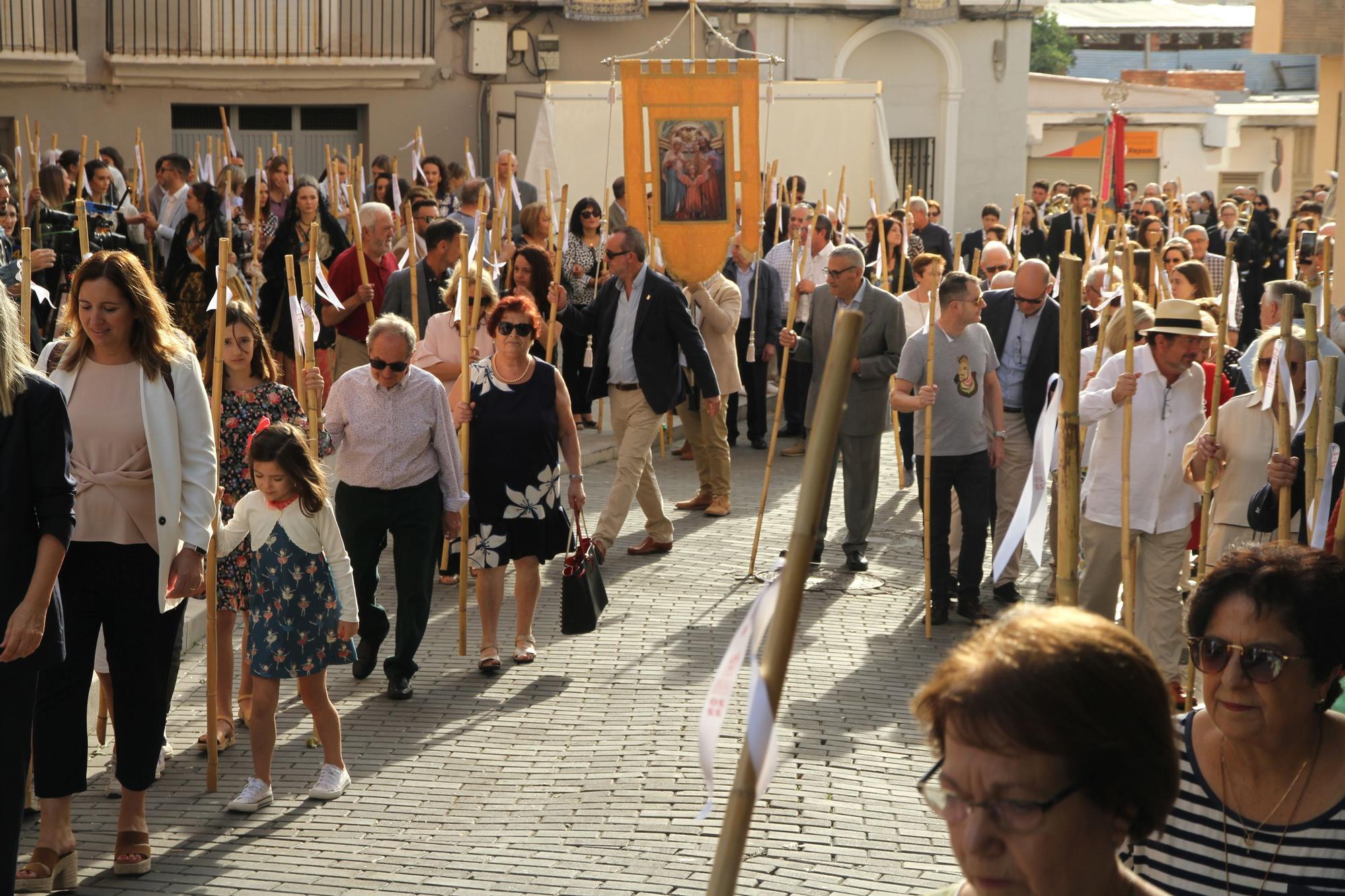 Romería a la ermita de la Sagrada Familia en el día de los patronos de la Vall