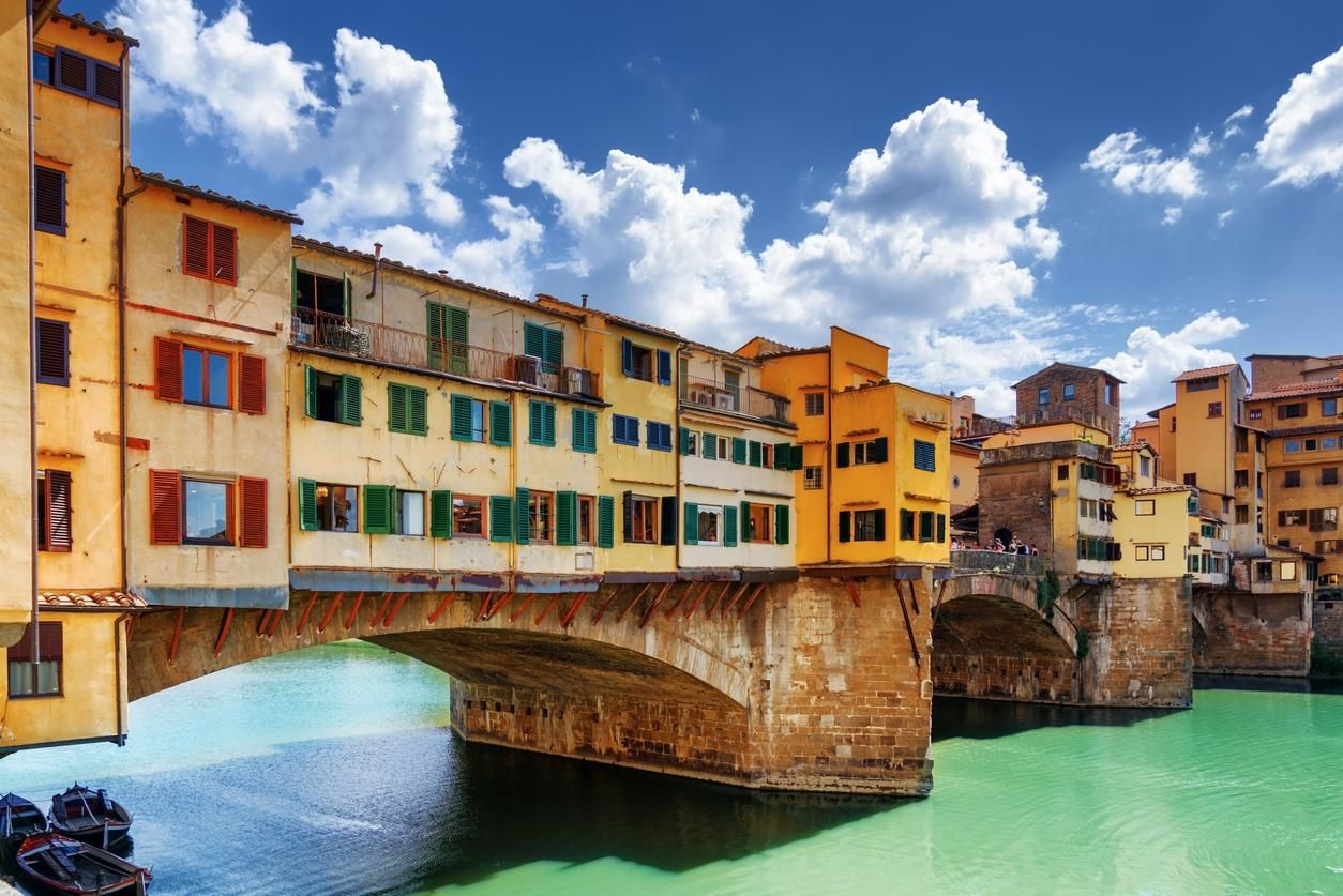 El Ponte Vecchio está considerado el puente más antiguo de Europa