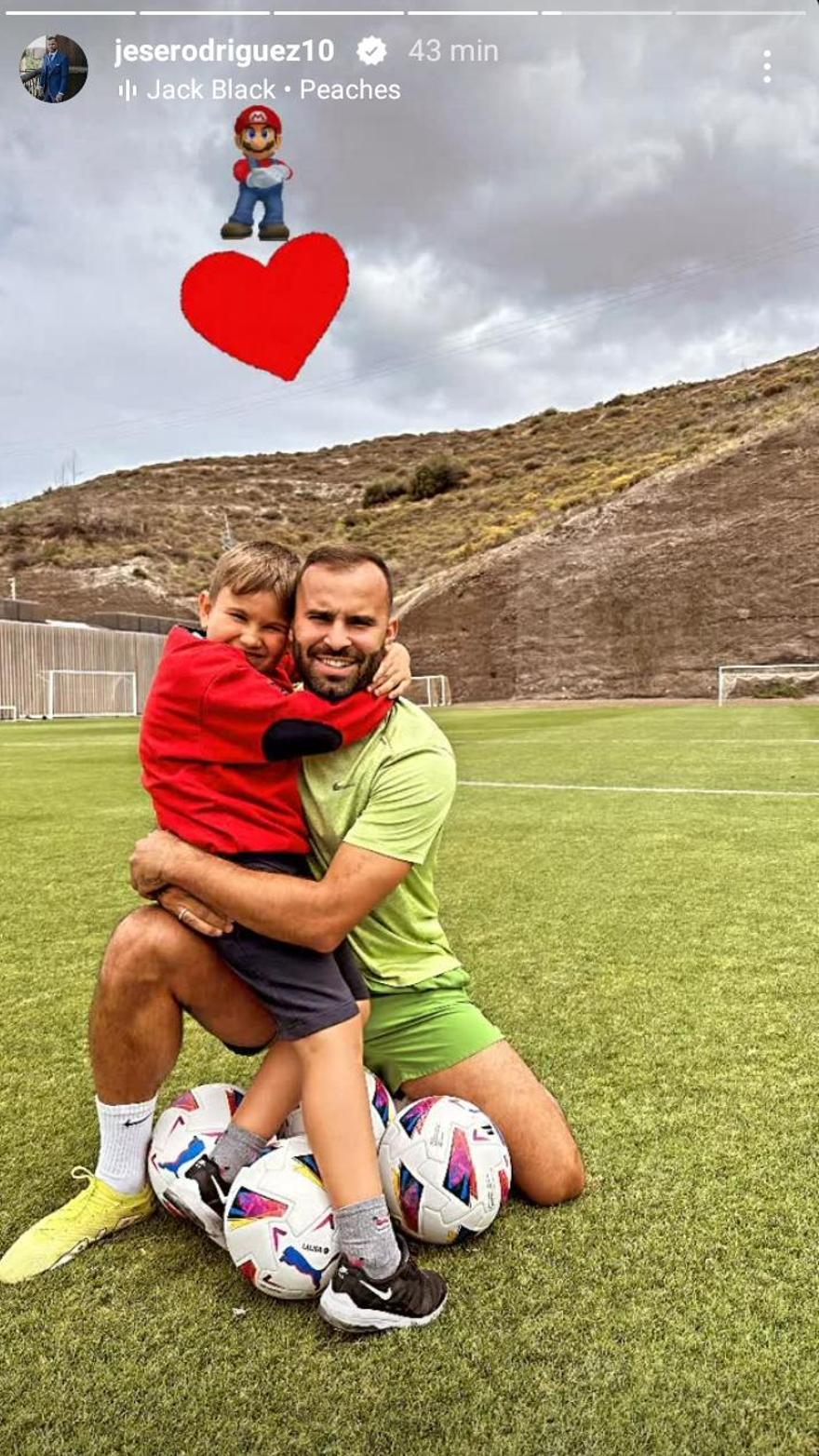 Jesé Rodríguez con su hijo Nyan.