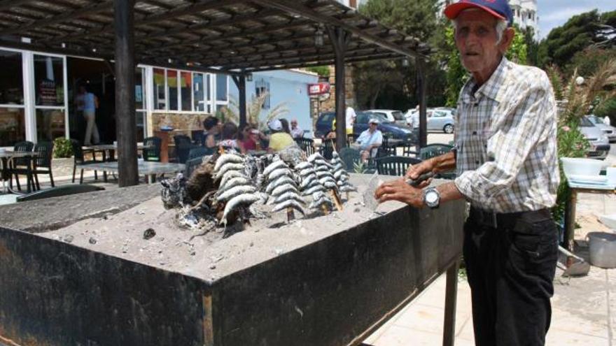 &quot;Los espetos de sardinas siempre han sido una comida de pobre&quot;