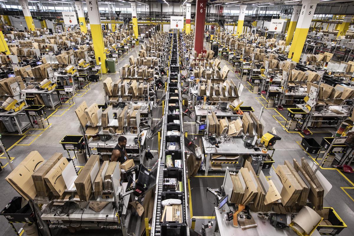 Imagen de archivo del centro logístico de Amazon en El Prat