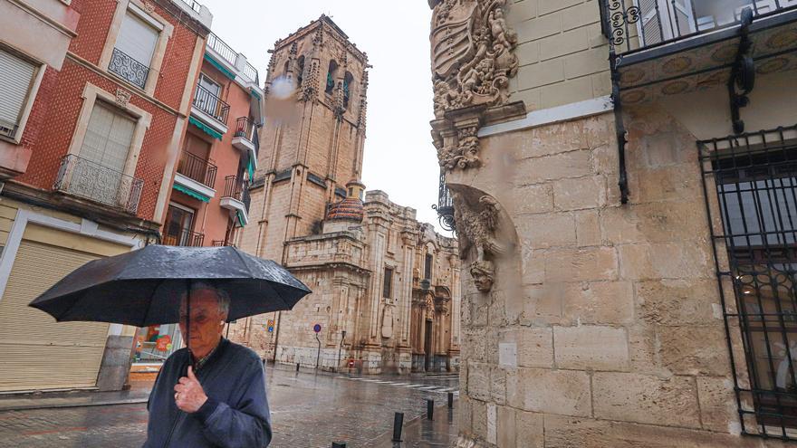 Orihuela reabre los centros educativos y las instalaciones deportivas