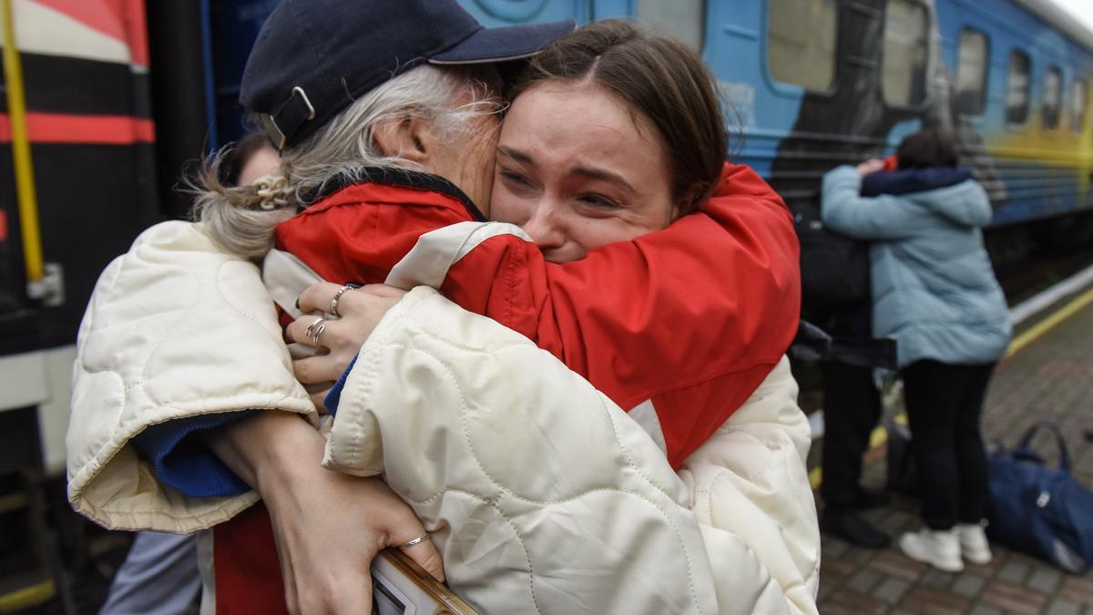 Llega a Jersón el primer tren desde Kiev desde el inicio de la guerra de Ucrania