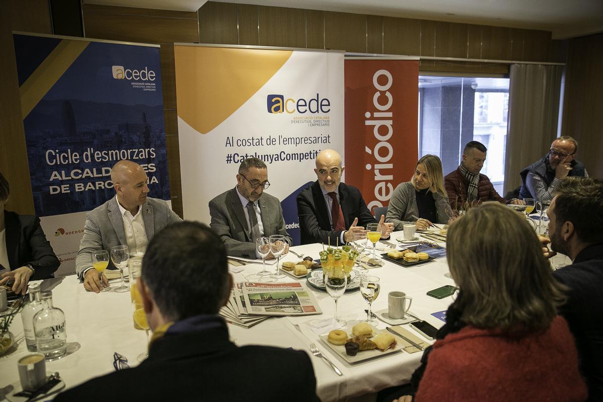 Daniel Sirera, candidato del PP a la alcaldía de Barcelona, en el ciclo de desayunos preelectorales para socios de ACEDE