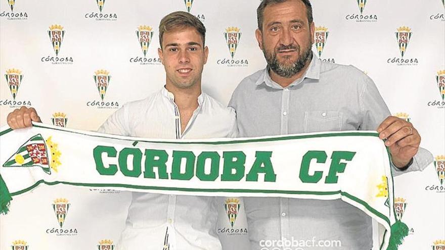 El FUTBOLISTA montillano Manuel Luque-Romero Gómez regresa al Córdoba C.F.