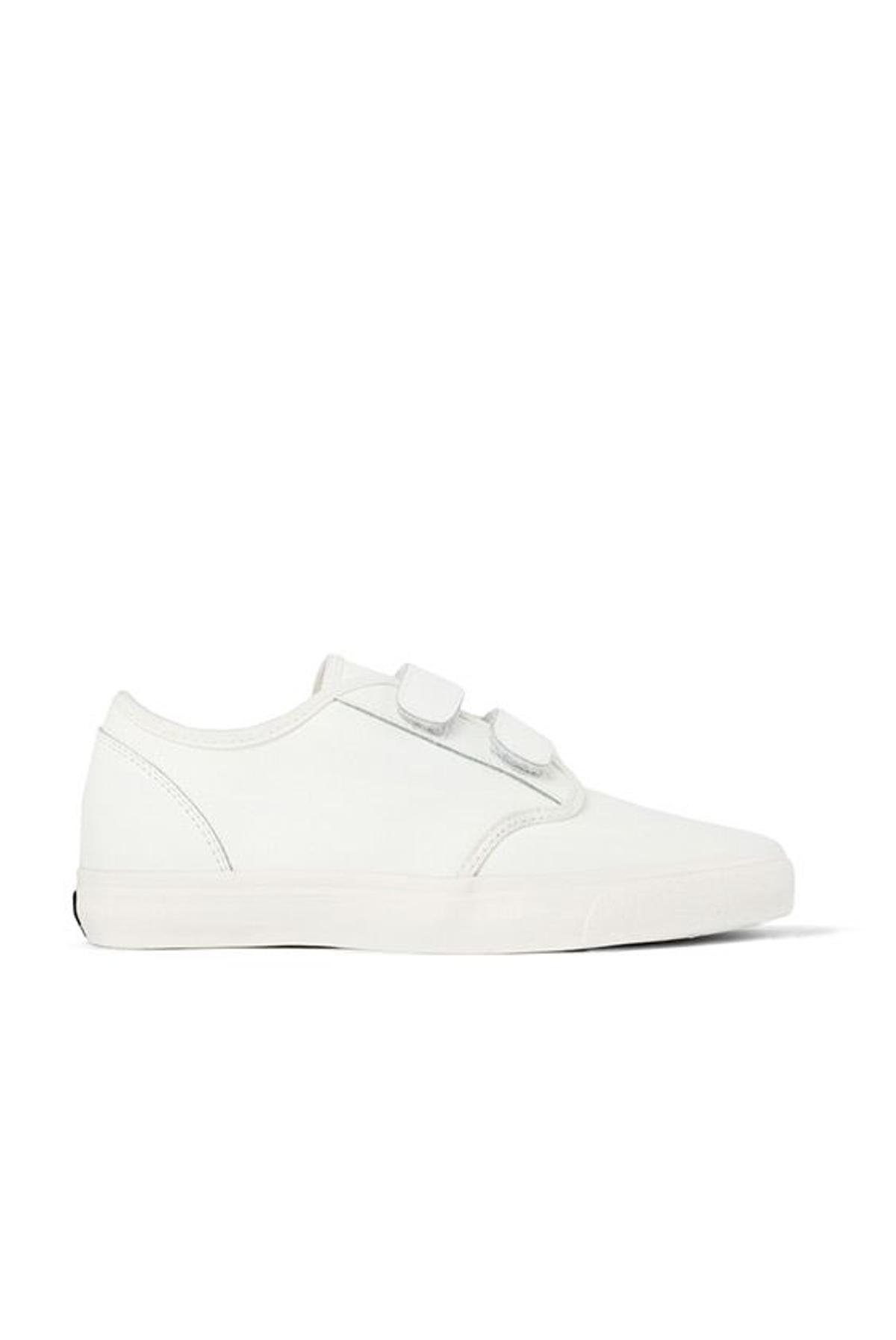 Zapatillas blancas Kling (28€)