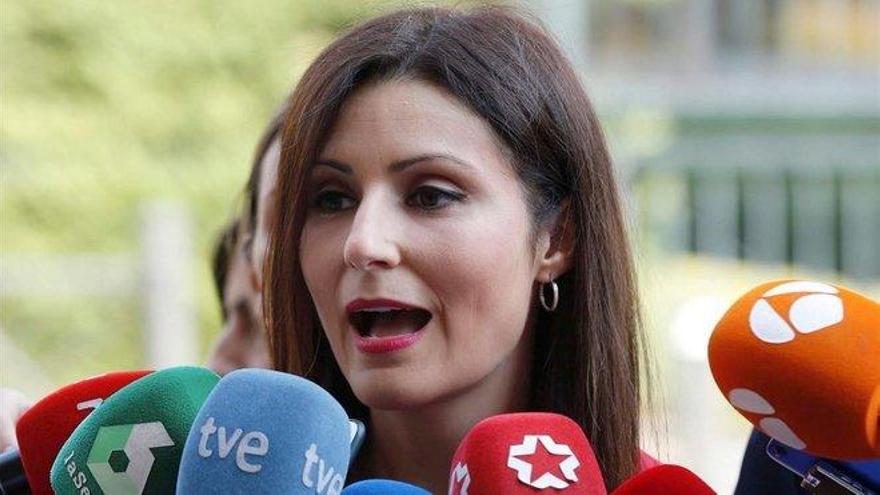 Multa de 700 euros por amenazar en Twitter a Lorena Roldán