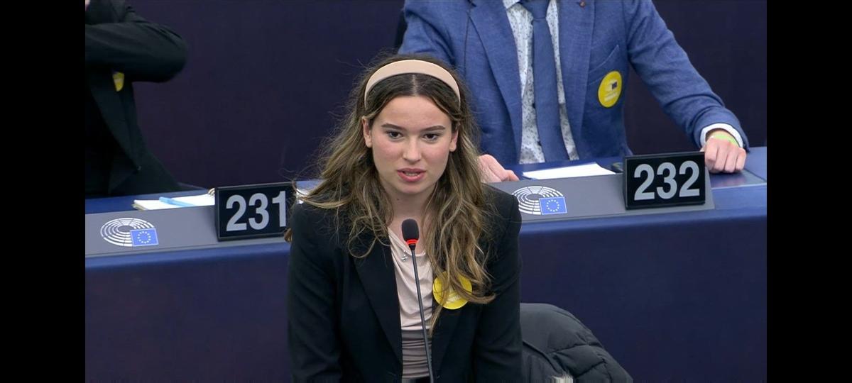 La intervención de una estudiante en el Parlamento Europeo