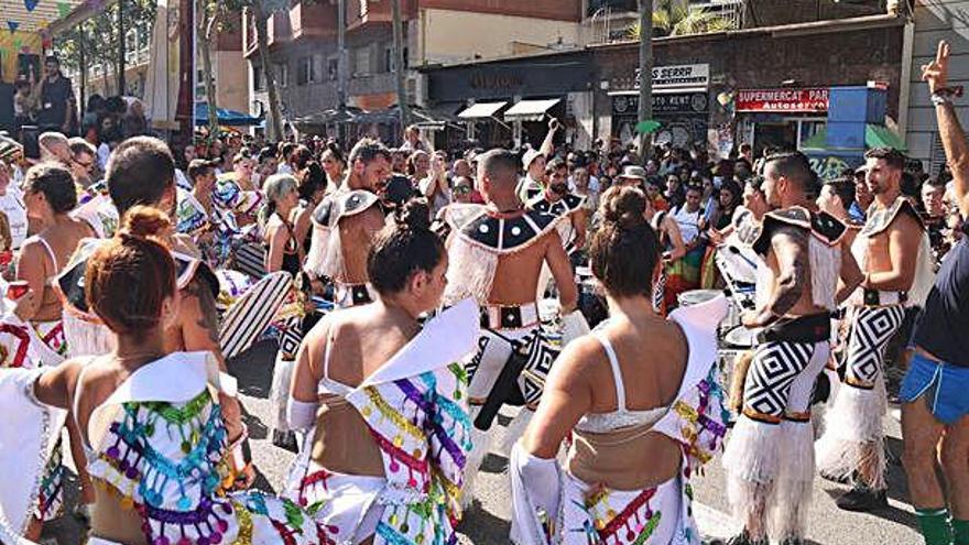 Manifestació massiva El Pride reivindica la diversitat familiar