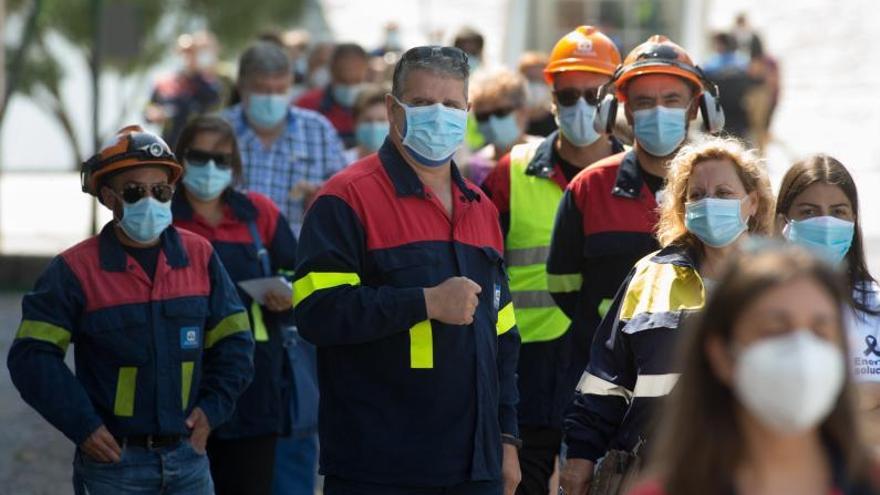 Un grupo de trabajadores durante una protesta. | E. Press