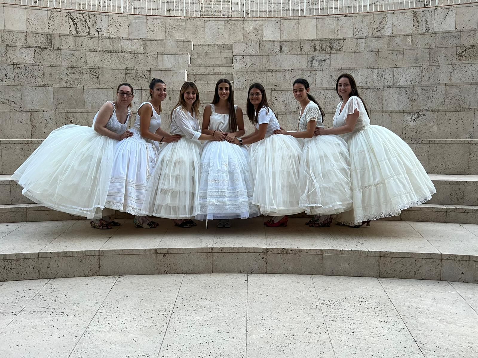 Ensayo de la exaltación de las Falleras mayores de Sagunt en el Teatro Romano.