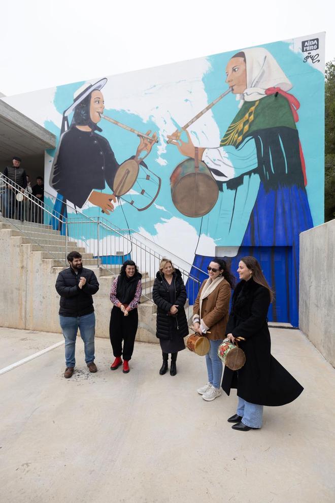 Galería: Las imágenes del mural de Aïda Miró en el IES Quartó del Rei