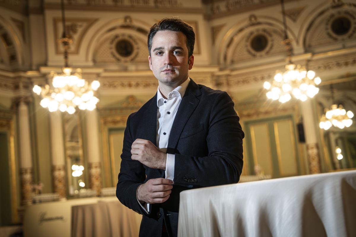 El tenor Xabier Anduaga en el Liceu.