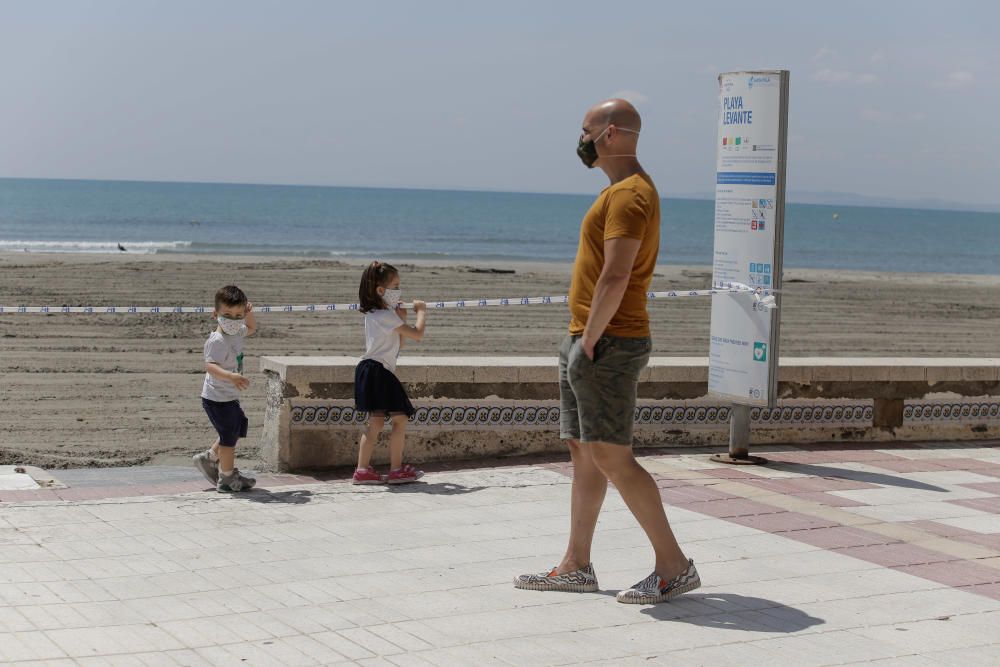 Los niños de Santa Pola toman las calles