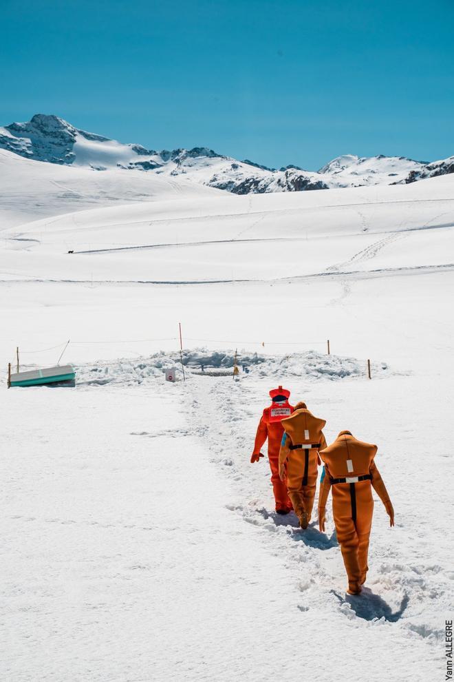 Flotar en el hielo en Val d'Isère