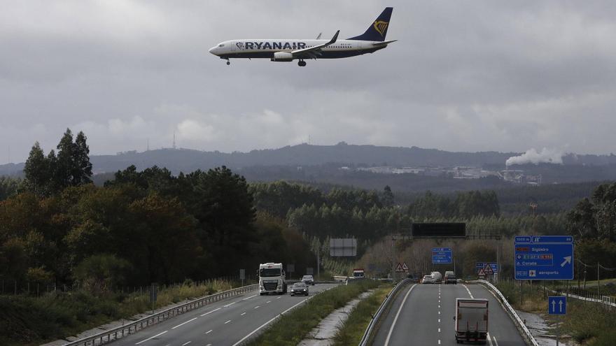 O aeroporto de Santiago bate en novembro a súa marca anual cun total de 3.294.815 pasaxeiros