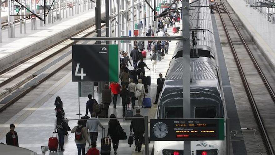 Siete trenes AVE entre Málaga y Madrid suspenden hoy su trayecto.