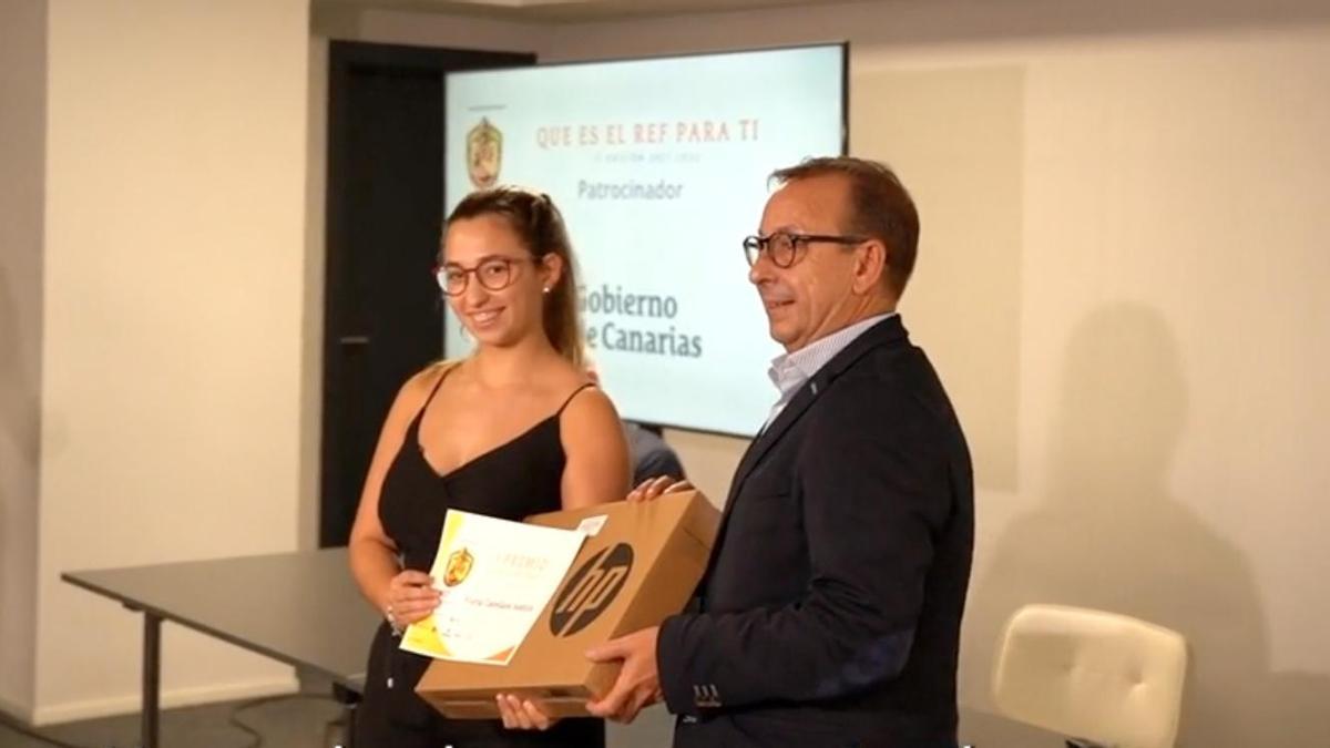 Entrega de premios del II concurso ' Qué es el REF para ti'.