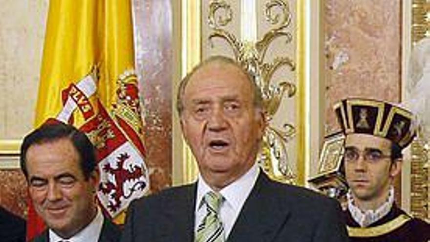 El Rey confía en la Constitución como &quot;mejor instrumento de futuro&quot; para España