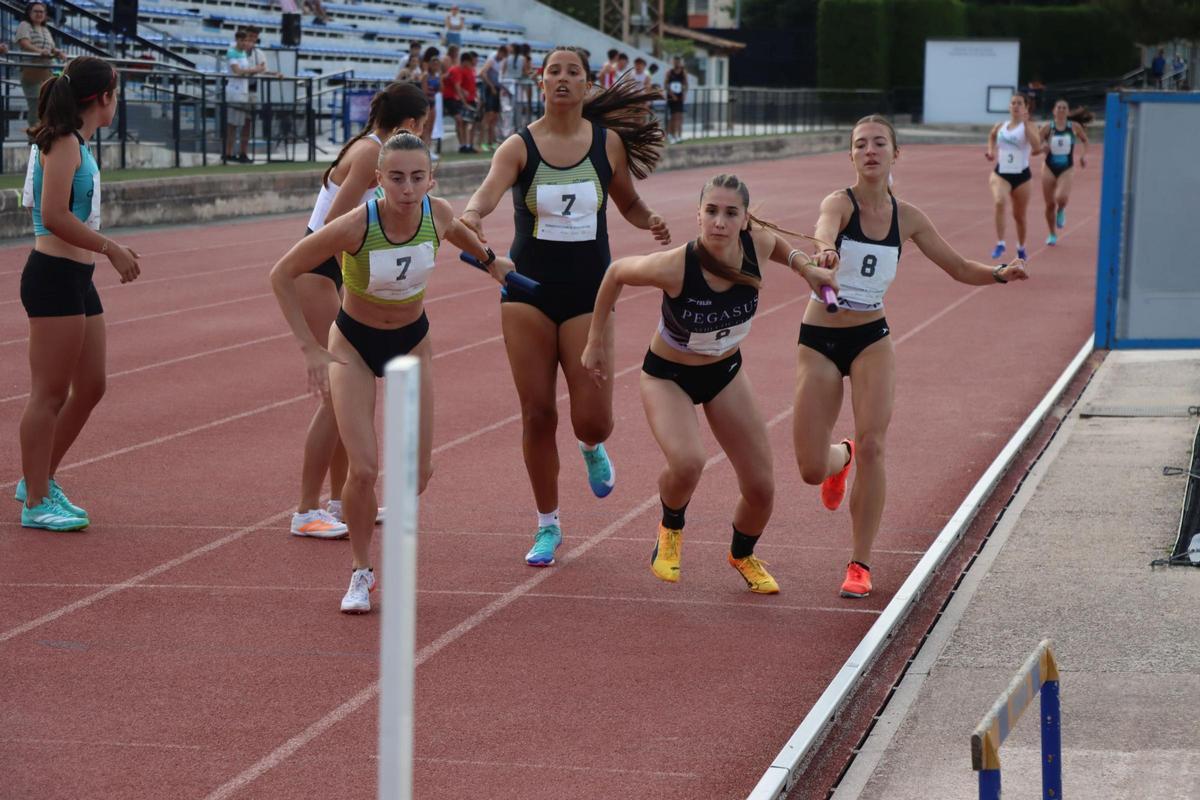 Relevos del 4X400 femeninos