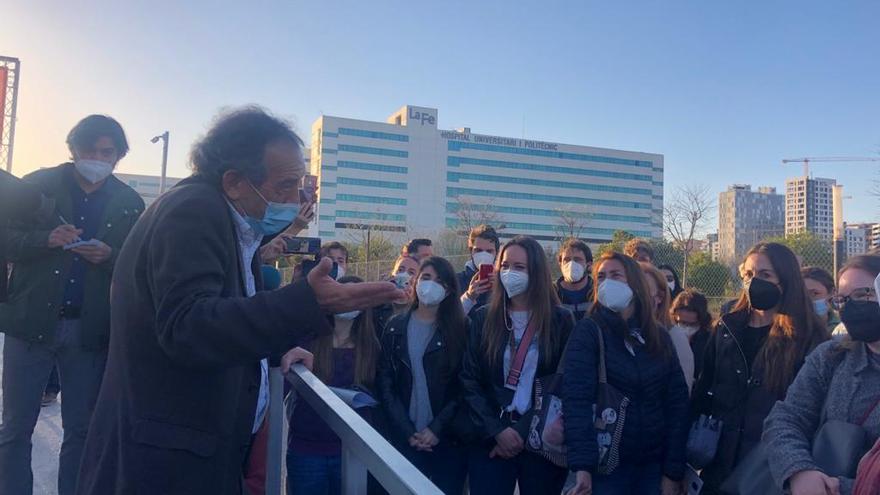 Vacunación de docentes con la dosis de Astrazeneca en la Fe