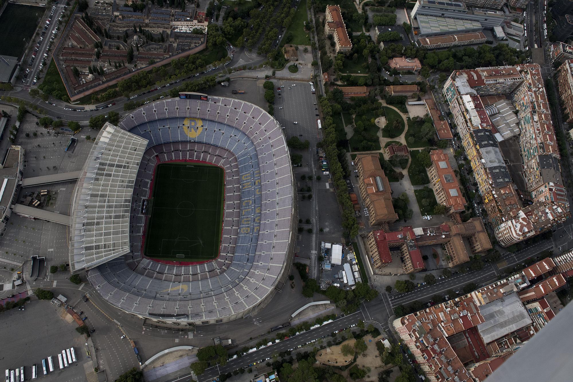 Visión aérea del Camp Nou y sus alrededores.