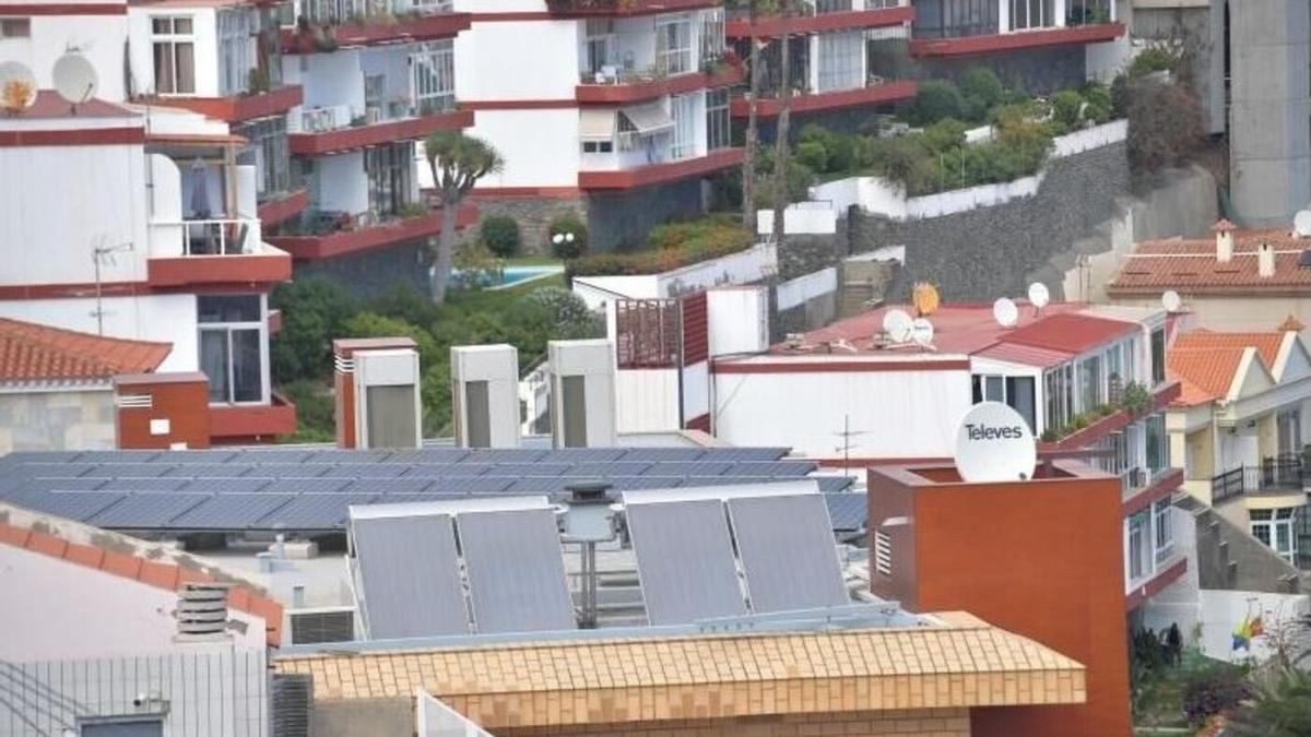 Paneles de energía fotovoltaica en viviendas en Las Palmas de Gran Canaria