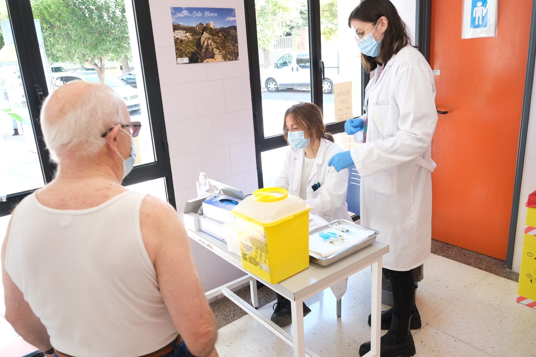 Elda pone en marcha la doble vacunación contra el covid y la gripe