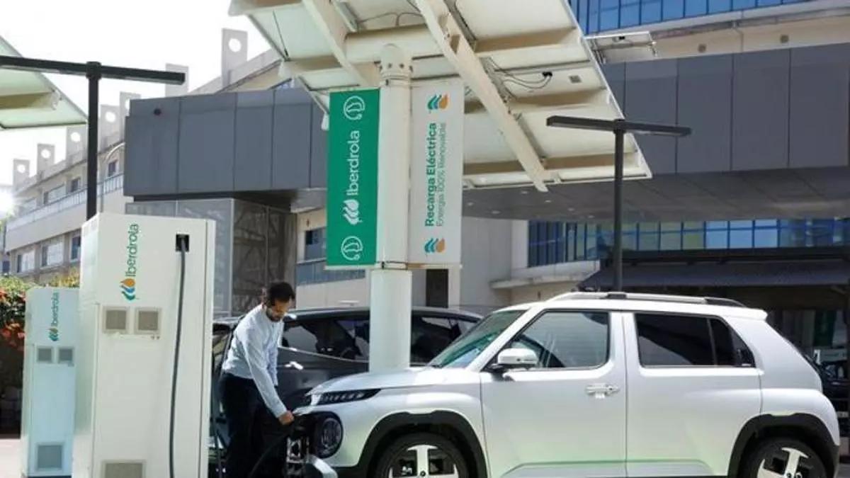 Iberdrola instala más de 100 puntos de recarga al día en España y ya supera los 97.000
