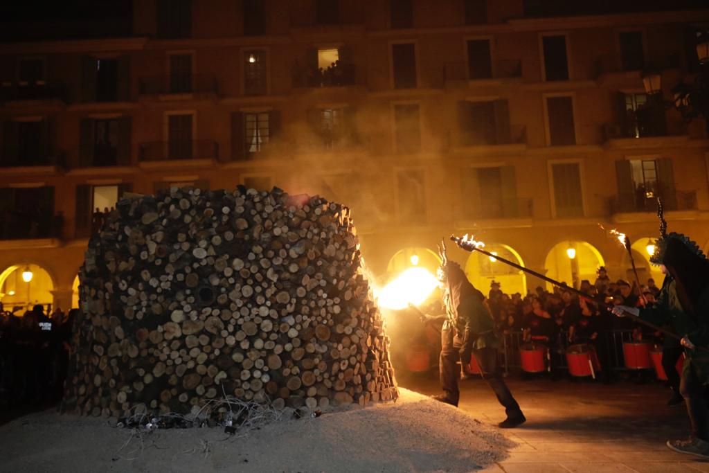 El Drac de na Coca enciende la Revetla más esperada