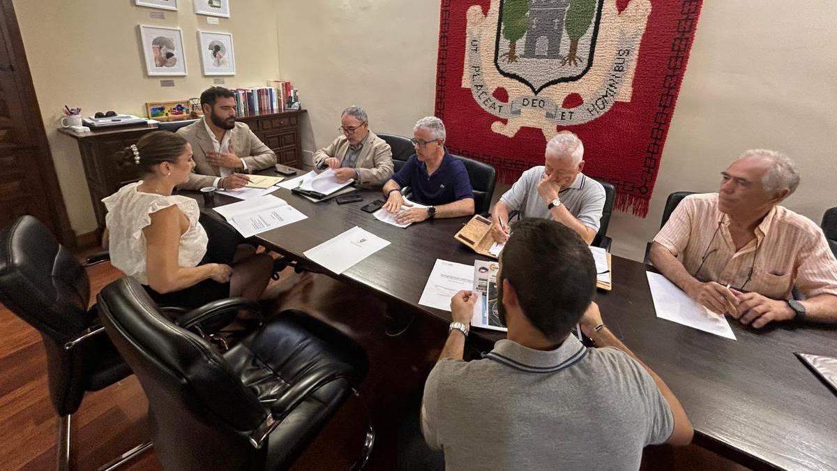 Plasencia y el MSU-Norte unen fuerzas para impulsar la plataforma logística de Fuentidueñas y el consorcio histórico.