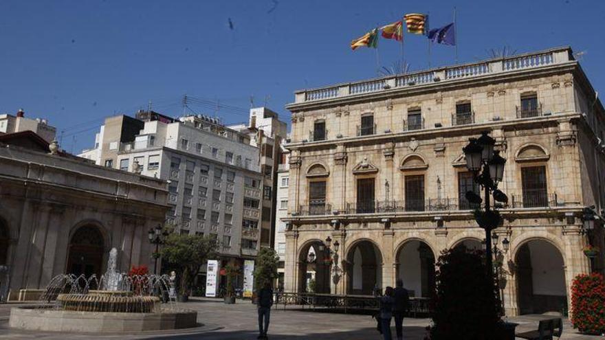 Izquierdas y derechas abren en Castelló la pelea definitiva por un puñado de votos