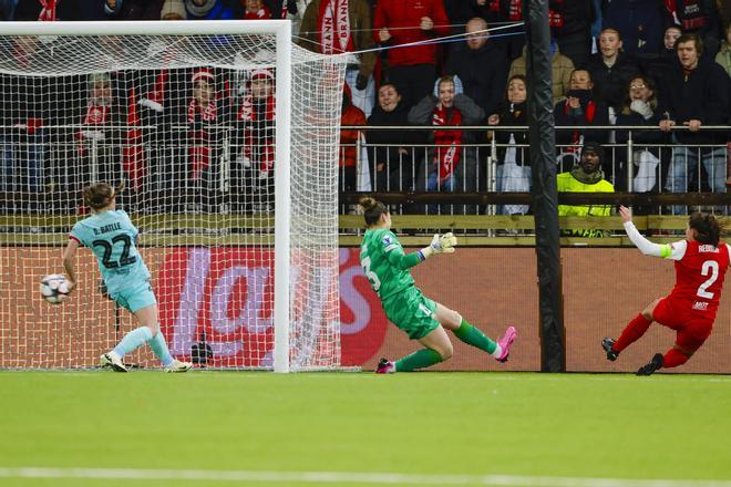 SK Brann Kvinner - FC Barcelona, la ida de cuartos de final de la Champions League femenina, en imágenes.