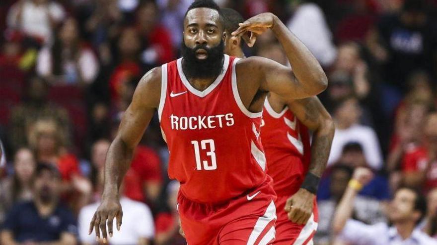 Noche de récord para Harden