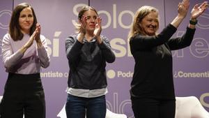 Ione Belarra, Irene Montero y Vicky Rosell en un acto. 