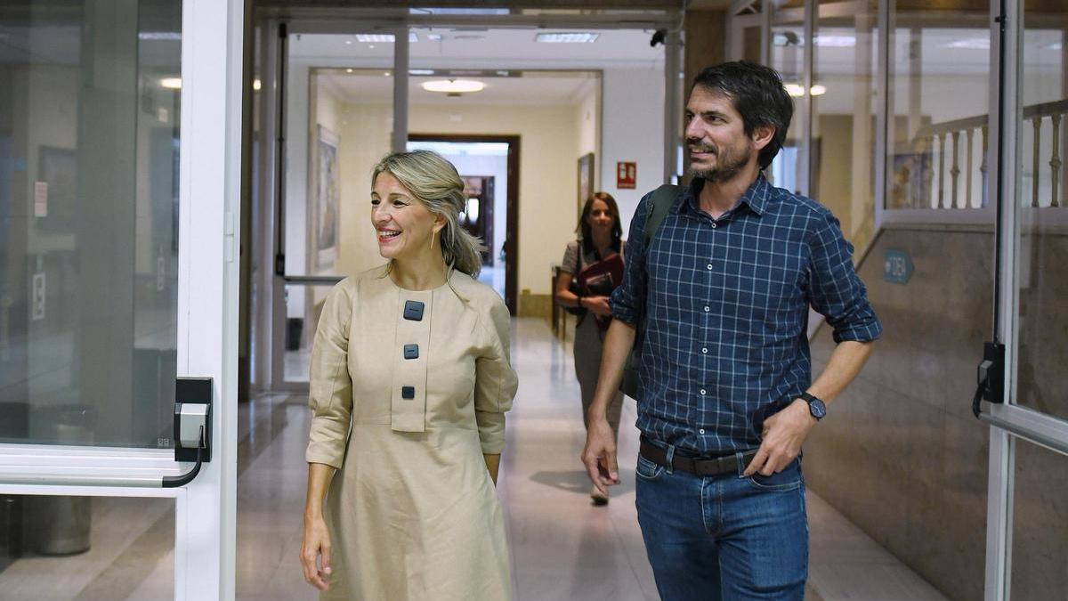 Yolanda Díaz y Ernest Urtasun, en el Congreso de los Diputados.