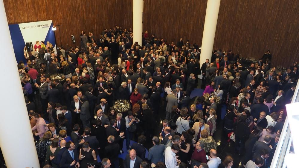 El hall del Auditorio Provincial, donde se sirvió un cóctel al finalizar la gala de los Importantes.