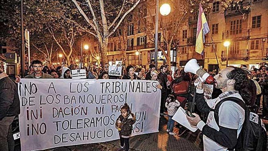 Una manifestaciÃ³n contra los desahucios.