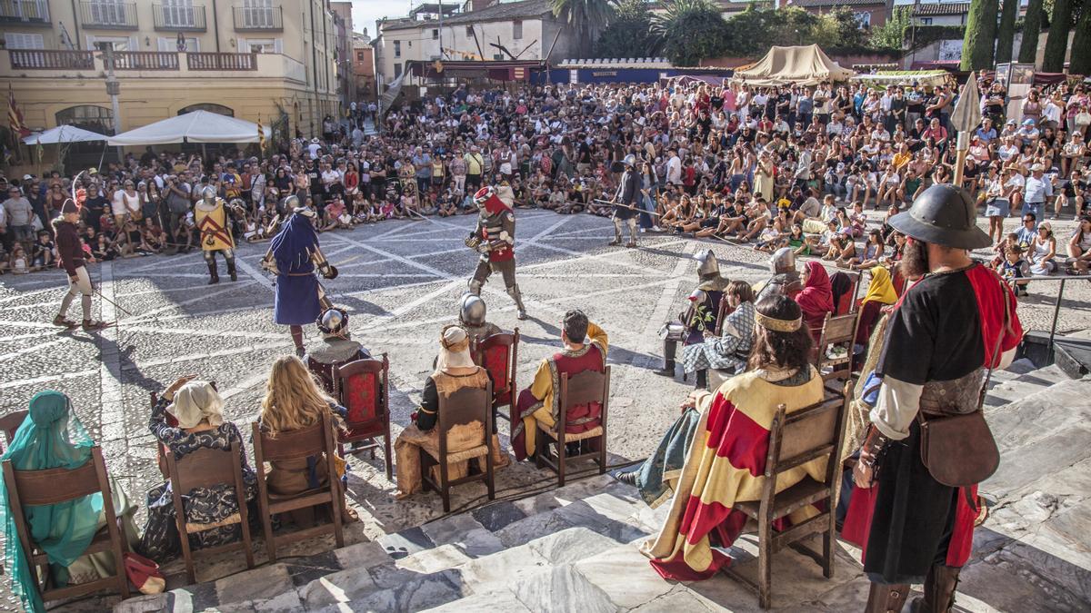 El torneig medieval, el mercat medieval o els espectacles de carrer continuen sent les propostes més populars