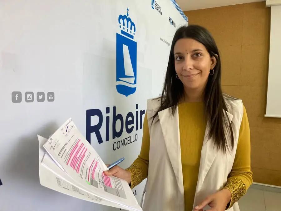 A portavoz do PP de Ribeira, María Sampedro
