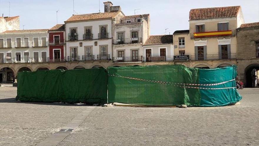 El PSOE estima que remodelar el pilar es «malgastar dinero público»